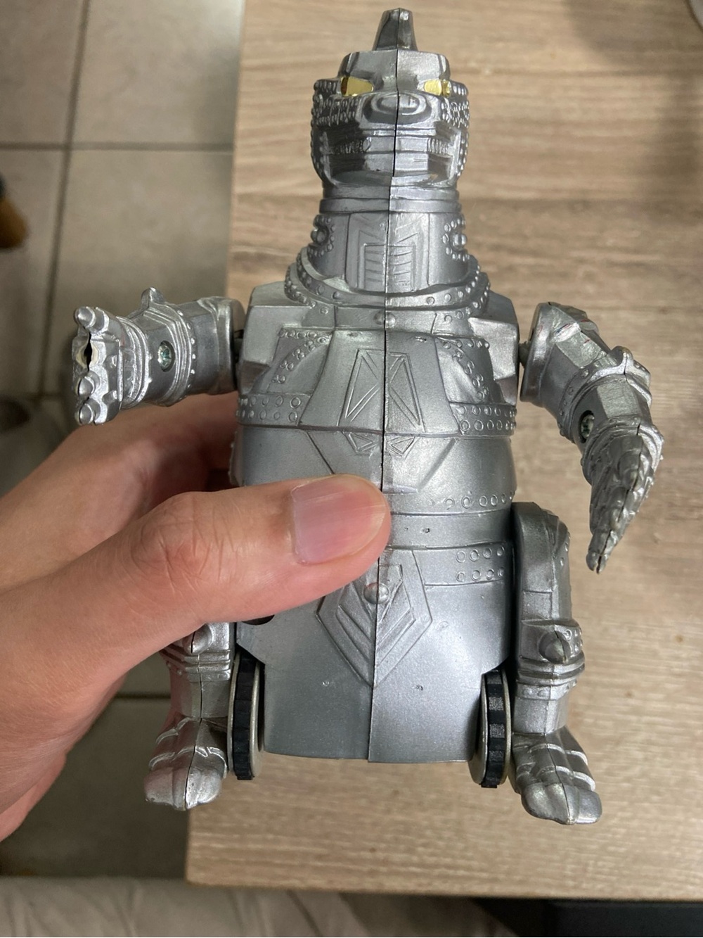1983 RARE Bandai Japan MECHAGODZILLA 5.75” Battery Powered Moving Figure